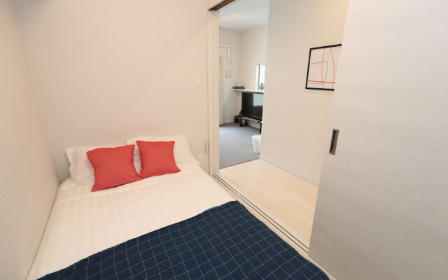 BLUE CROSS Nishikoen