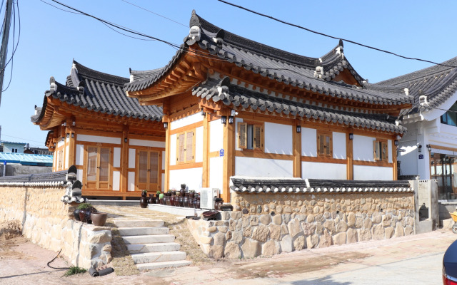 Nadul Hanok