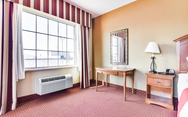 OYO Townhouse Oklahoma City Airport