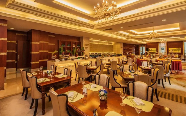 Grand Metropark Jiayou Hotel