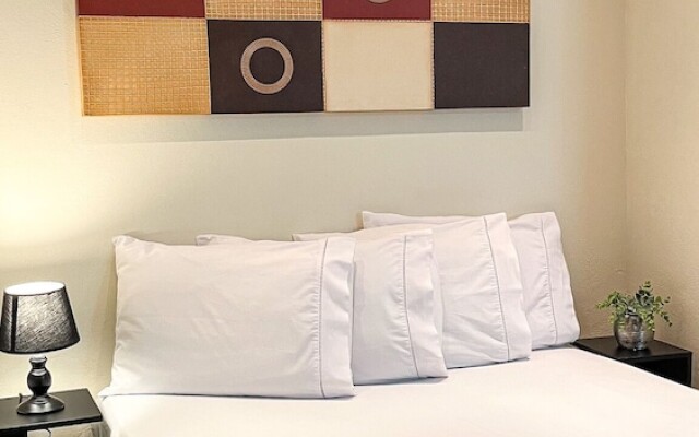 Pousada Entre Folhas