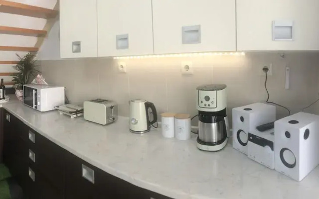 Casa Fiore - 2 Bed House 10 Mins Walk to Centre