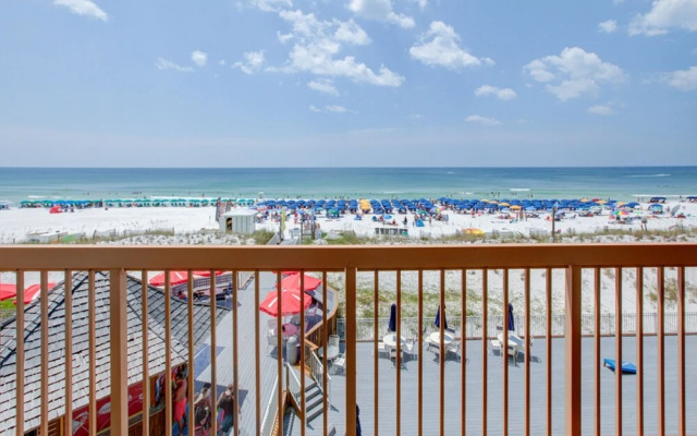 Pelican Beach Resort 0301