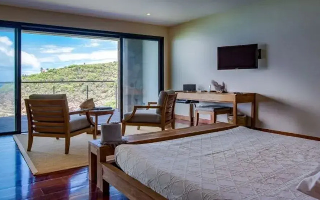 Dream Villa Pointe Milou-1966