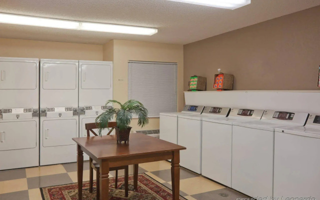 Sonesta Simply Suites Huntsville Research Park