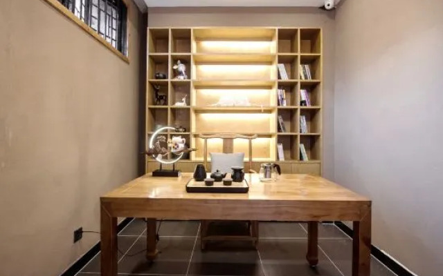 Qingjufengzhu Riverview Guesthouse