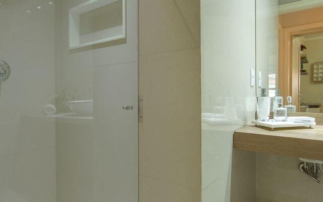 Amplo, exclusivo e Próximo ao Mar de Copacabana