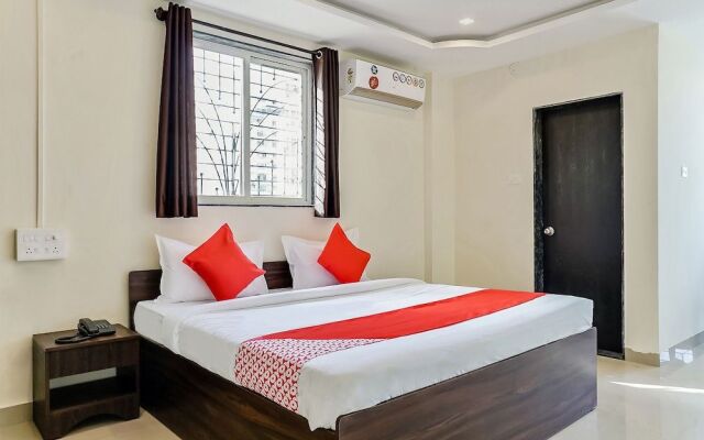 Oyo 19363 United Star Hotel