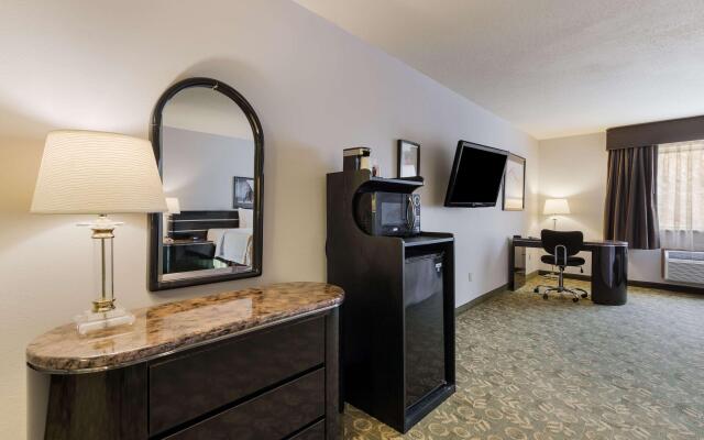 Quality Inn & Suites Red Wing