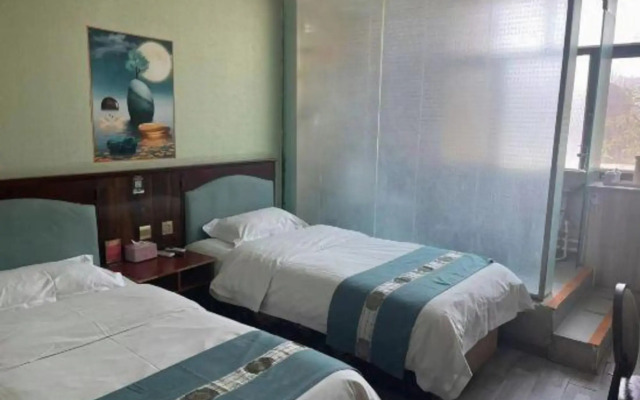 Hotan Tianyu Hotel (Tuanjie Square)