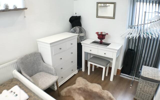 1 Bed Barn Alton Towers Chatsworth Polars Peaks