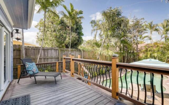 The Periwinkle House - 4bd-2ba - Sleep 10