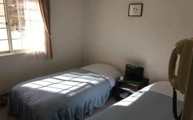 Resort Pension Le Lagon – Guest Rooms – Yamanakako