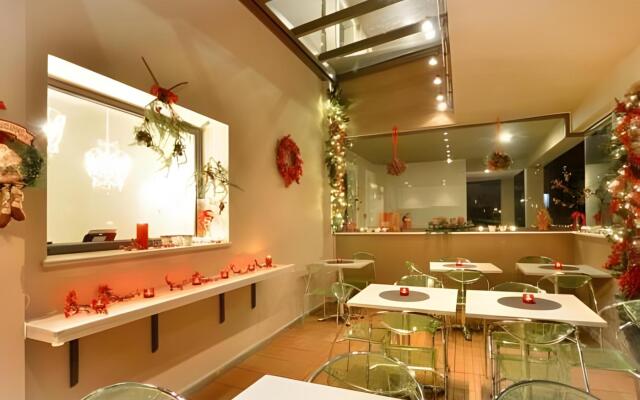 Ellopia Point Hotel