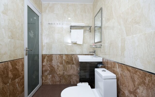 Oyo 43990 Sunshine Inn