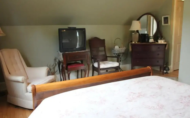 Lynwood Inn