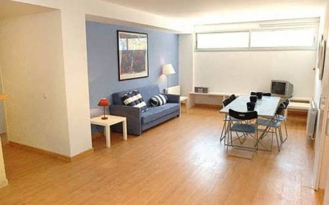 Rent4days Sants Apartments