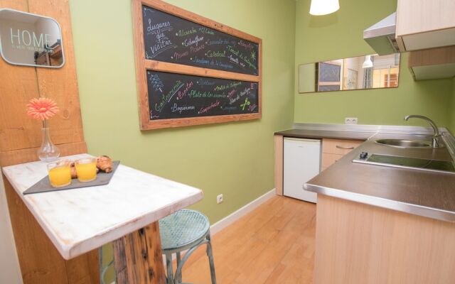 New Wood Studio Plaza la Merced