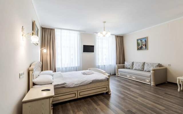 Opera House Apartment 3