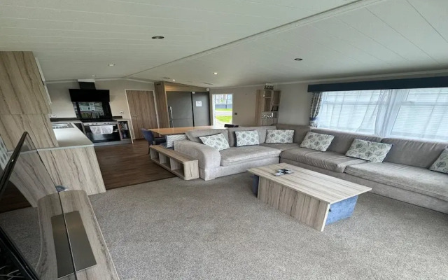 Lovely 2-bed Caravan in Seton Sands