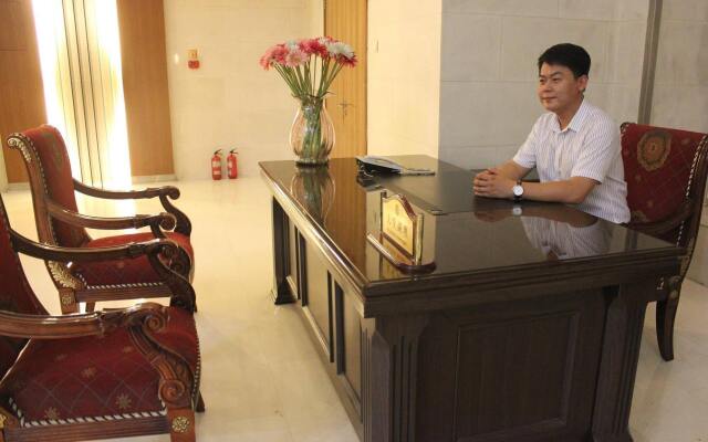 Vienna Classic Hotel (Hengtong Fortune Center Store)