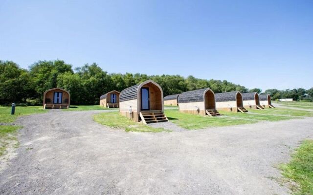 Ernest's Retreat Glamping Site