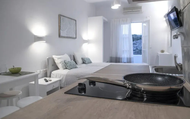 Moraitis - Gaia Lux Inn