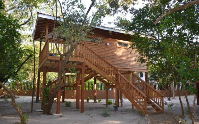 Mariposa Belize Beach Resort