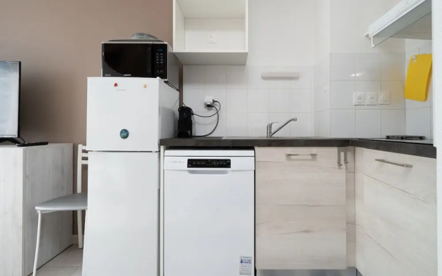 Villa in Valras-plage Near Sand Beach