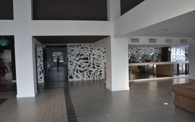 Hotel Brisamar Suites