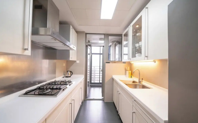 Tyms  3BR 2BA Apt Near Metro