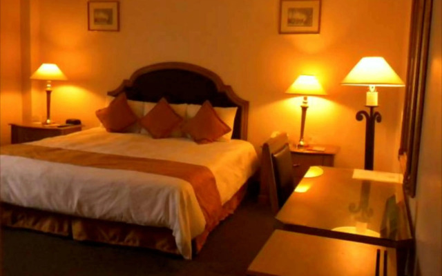 Best Western Centro Cadereyta