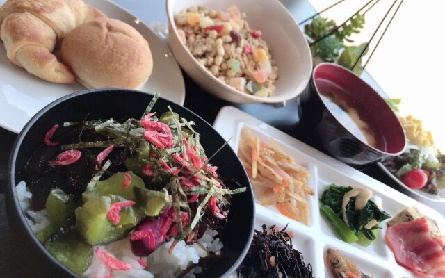 Green Rich Hotel&Capsule Naha Jinko Onsen Futamata Yunohana