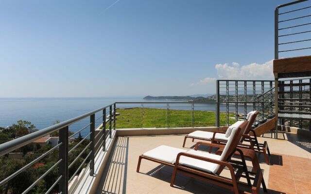 Villa Nefeli - Six Bedroom Villa