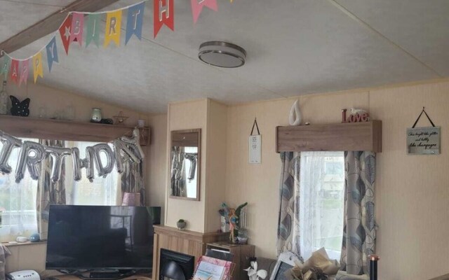 Impeccable 2-bed Apartment in Tattershall Lakes