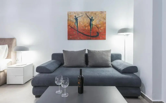 Iguana Gold Luxury Suites 1min from Ermou str
