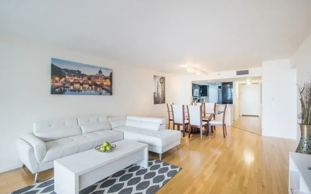 Glamorous 3 Bedroom with a View