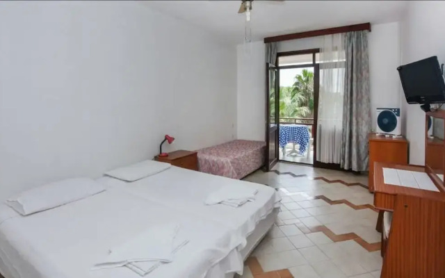 Cizenel Hotel