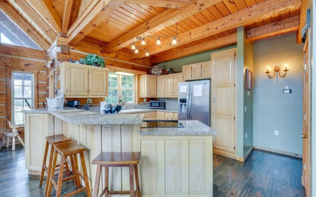 Cherokee Lake Cabin w/ Deck & Kayaks!
