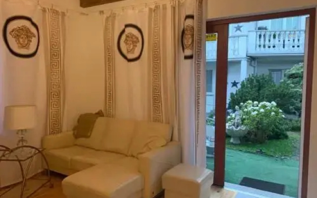 Hollywood Studio Apartments " Traum Fabrik "