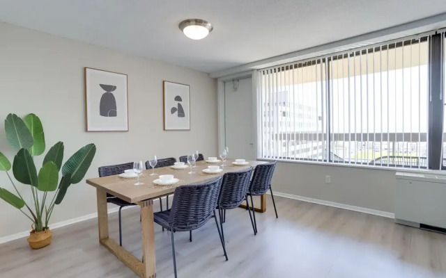 Stylish & Fantastic apt in Crystal City