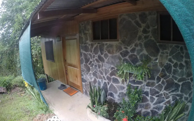 Cabañas Bajo Bosque Drake