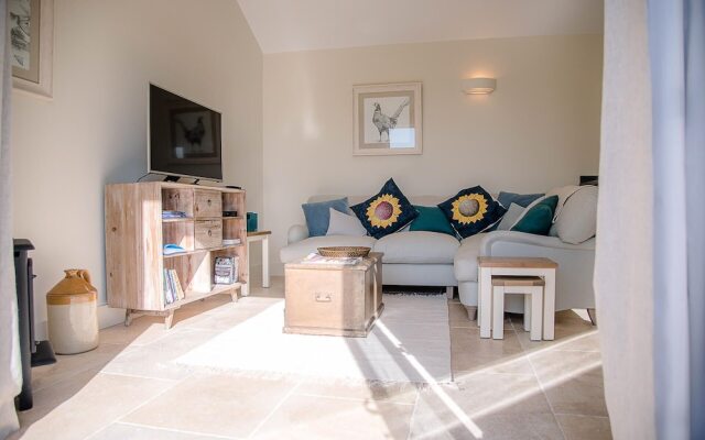 Hill Stables, Ufford