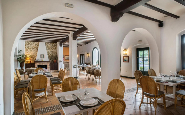 Hotel Doña Lola Zahara