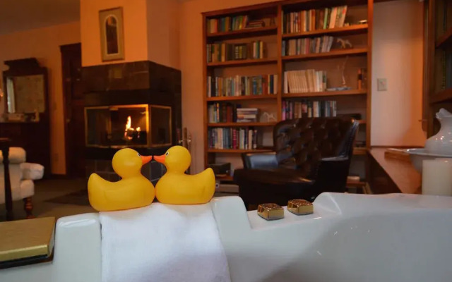 Riversong Inn Retreat