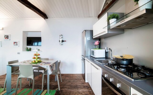 The Green Nest by Lake Como