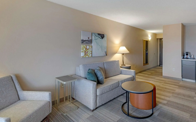 Comfort Inn & Suites Boulder