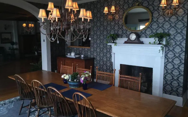 Acadia Bay Inn
