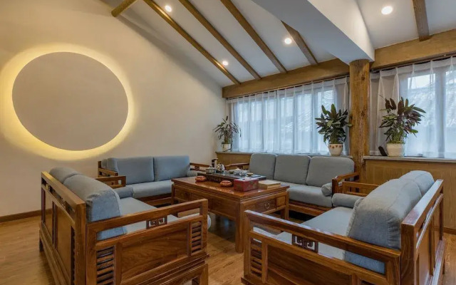 Floral Hotel Lijiang Qinyuan