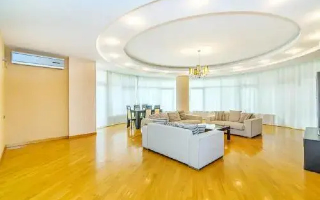 Baku City Apartment